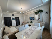 Satılır 2 otaqlı 65.5 m2 yeni tikili Xalqlar Dostluğu m.