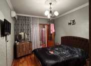 Satılır 3 otaqlı 62 m2 köhnə tikili Xalqlar Dostluğu m.