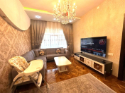 Satılır 5 otaqlı 120 m2 köhnə tikili Əhmədli m.