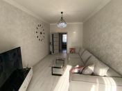 Satılır 2 otaqlı 60 m2 köhnə tikili Nəsimi r.