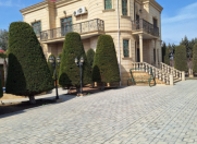 Satılır 7 otaqlı 600 m2 həyət evi Novxanı