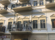 İcarəyə verilir 2 otaqlı 80 m2 köhnə tikili İçəri Şəhər