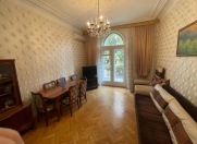 Satılır 4 otaqlı 90 m2 köhnə tikili Sahil m.