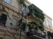 Satılır 2 otaqlı 66 m2 köhnə tikili Fəvvarələr meydanı