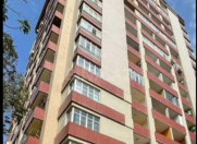 Satılır 4 otaqlı 190 m2 yeni tikili İnşaatçılar m.