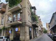 İcarəyə verilir 2 otaqlı 60 m2 köhnə tikili Nizami m.