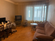 Satılır 2 otaqlı 48 m2 köhnə tikili Gənclik m.