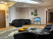 Satılır 7 otaqlı 280 m2 yeni tikili Gənclik m.