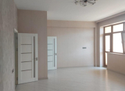 Satılır 3 otaqlı 140 m2 yeni tikili Elmlər Akademiyası m.