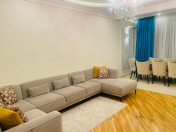 Satılır 3 otaqlı 120 m2 yeni tikili İnşaatçılar m.