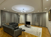 Satılır 3 otaqlı 150 m2 yeni tikili 28 May m.