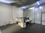 İcarəyə verilir 2 otaqlı 65 m2 ofis Keşlə bazarı