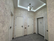 İcarəyə verilir 3 otaqlı 120 m2 yeni tikili 28 May m.