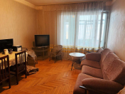 Satılır 2 otaqlı 48 m2 köhnə tikili Gənclik m.