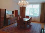 Satılır 3 otaqlı 147 m2 yeni tikili Gənclik m.