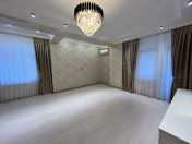 Satılır 3 otaqlı 127 m2 yeni tikili Nəriman Nərimanov m.