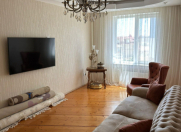 Satılır 3 otaqlı 75 m2 köhnə tikili 8 Noyabr m.