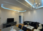 Satılır 3 otaqlı 115 m2 yeni tikili 28 May m.