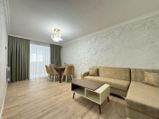 Satılır 2 otaqlı 45 m2 köhnə tikili Xalqlar Dostluğu m.