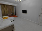 İcarəyə verilir 2 otaqlı 70 m2 yeni tikili 8 Noyabr m.