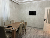 İcarəyə verilir 2 otaqlı 55 m2 köhnə tikili ABŞ səfirliyi