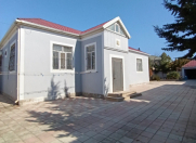 Satılır 5 otaqlı 160 m2 həyət evi Binə
