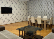 İcarəyə verilir 3 otaqlı 150 m2 yeni tikili 8 Noyabr m.