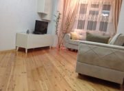 Satılır 3 otaqlı 98 m2 köhnə tikili Həzi Aslanov m.