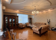 Satılır 4 otaqlı 185 m2 yeni tikili Elmlər Akademiyası m.