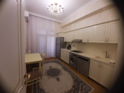 İcarəyə verilir 4 otaqlı 150 m2 yeni tikili Sumqayıt