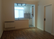 Satılır 3 otaqlı 60 m2 köhnə tikili Memar Əcəmi m.