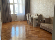 İcarəyə verilir 2 otaqlı 70 m2 yeni tikili 8 Noyabr m.