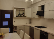Satılır 3 otaqlı 103 m2 yeni tikili Qara Qarayev m.