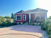 Satılır 4 otaqlı 140 m2 bağ evi Novxanı