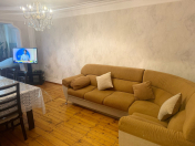 Satılır 2 otaqlı 40 m2 köhnə tikili Xalqlar Dostluğu m.