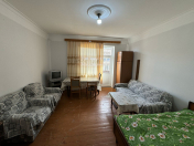 İcarəyə verilir 1 otaqlı 40 m2 köhnə tikili Qaraçuxur