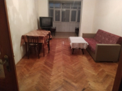İcarəyə verilir 2 otaqlı 60 m2 köhnə tikili Yeni Yasamal