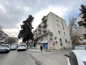 Satılır 1 otaqlı 32 m2 köhnə tikili İnşaatçılar m.