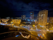 Satılır 4 otaqlı 210 m2 yeni tikili Nərimanov heykəli