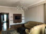 İcarəyə verilir 3 otaqlı 120 m2 yeni tikili 8 Noyabr m.