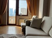 İcarəyə verilir 3 otaqlı 140 m2 yeni tikili Elmlər Akademiyası m.