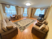 İcarəyə verilir 3 otaqlı 130 m2 yeni tikili İnşaatçılar m.