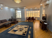 Satılır 3 otaqlı 137 m2 yeni tikili Nizami m.