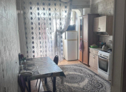 Satılır 2 otaqlı 60 m2 köhnə tikili Əhmədli m.