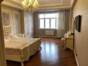 Satılır 3 otaqlı 145 m2 yeni tikili Gənclik m.