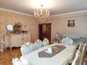 Satılır 4 otaqlı 180 m2 yeni tikili İnşaatçılar m.