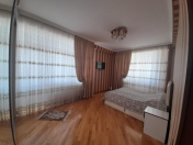 Satılır 3 otaqlı 120 m2 yeni tikili Xalqlar Dostluğu m.