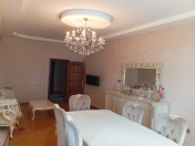 Satılır 4 otaqlı 174 m2 yeni tikili 3 mkr