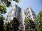 Satılır 4 otaqlı 196 m2 yeni tikili 28 May m.