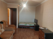 Satılır 1 otaqlı 40 m2 köhnə tikili Xalqlar Dostluğu m.